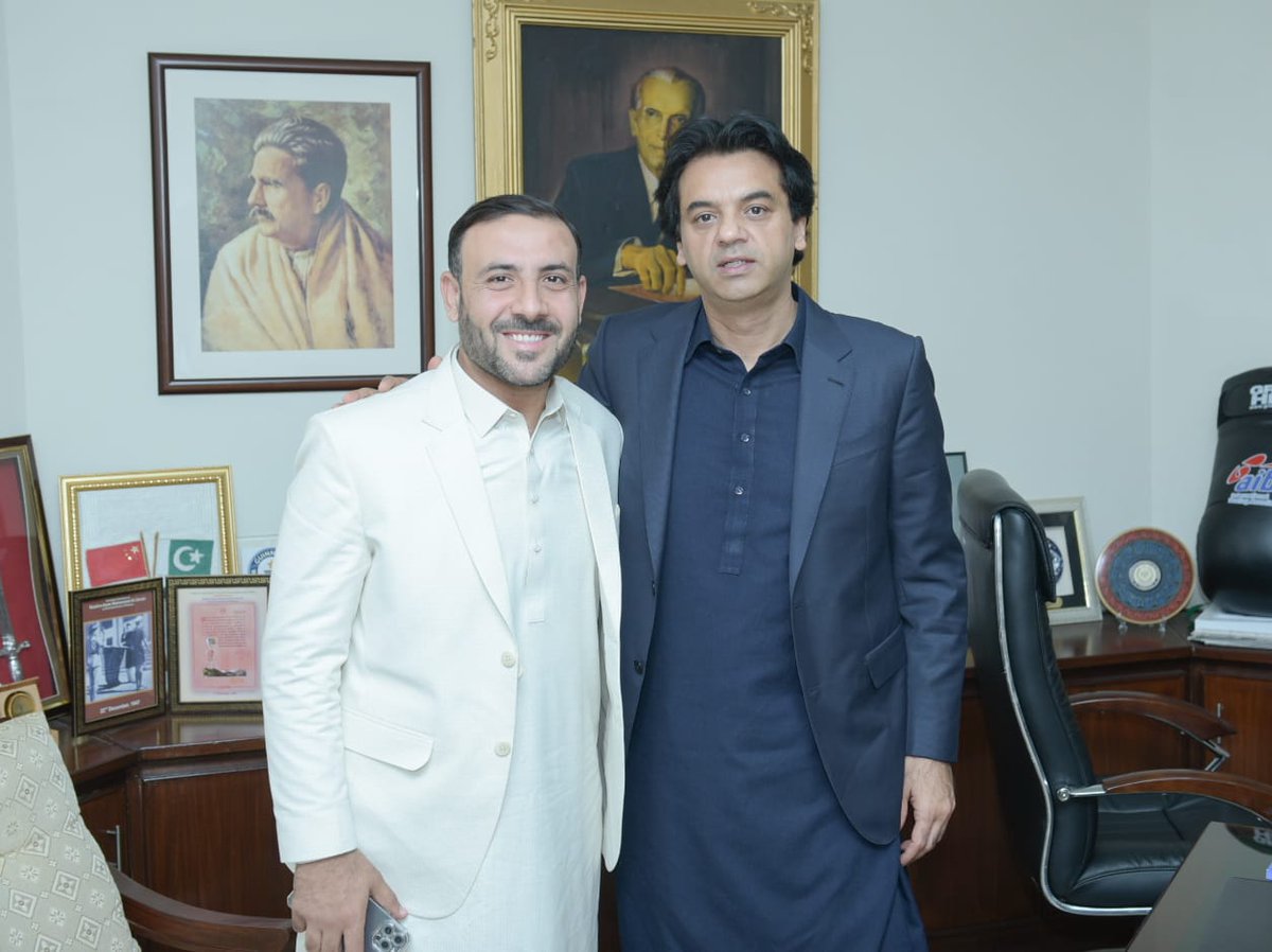 SAPM meeting with Tahir Khan